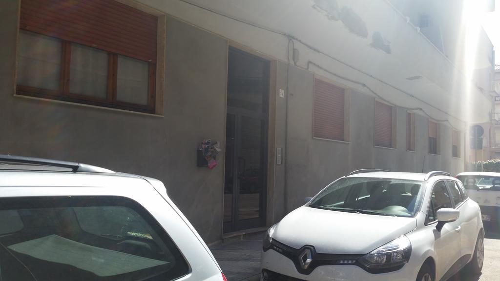 Casa Vacanze Gigi ألغيرو المظهر الخارجي الصورة